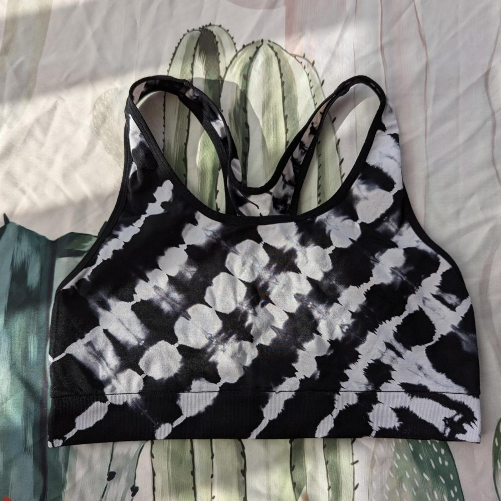 Pink Victoria's Secret Unlined Black & White Tie Dye Sports Bra